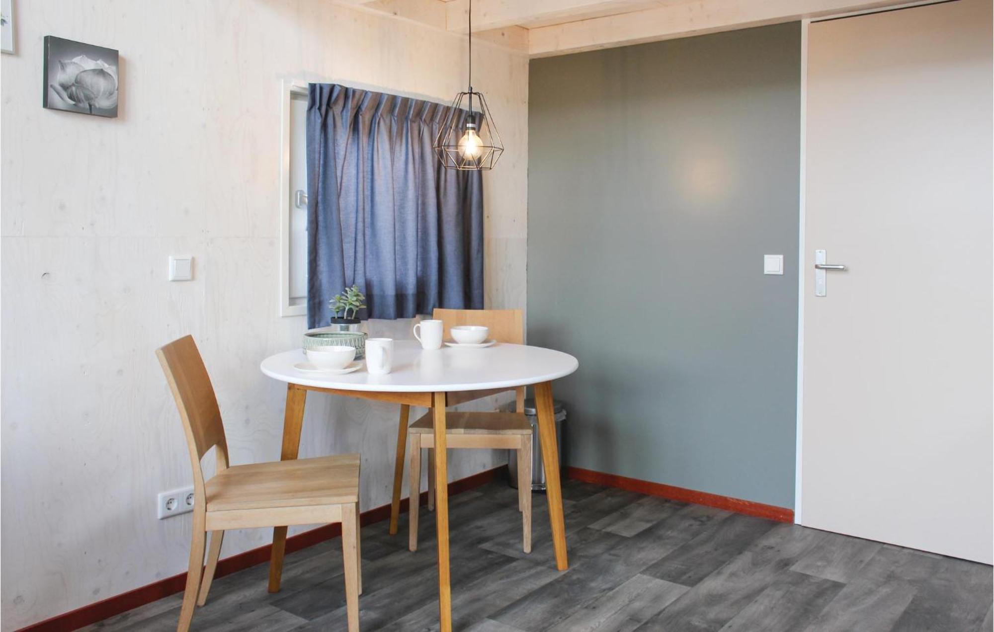 Cozy Home In Sint-Annaland With Kitchen Bagian luar foto
